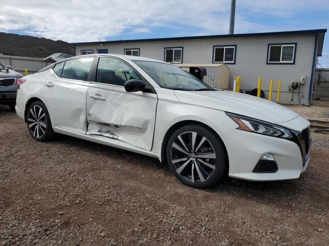 1N4BL4CV3MN421997 - 2021 NISSAN ALTIMA SR WHITE photo 4