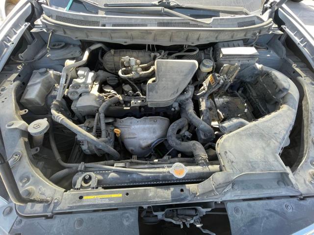 JN8AS5MT7BW568573 - 2011 NISSAN ROGUE S SILVER photo 7