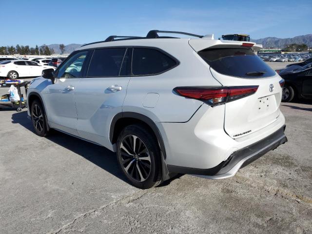 5TDJZRBH9NS230142 - 2022 TOYOTA HIGHLANDER XSE WHITE photo 2