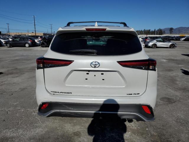 5TDJZRBH9NS230142 - 2022 TOYOTA HIGHLANDER XSE WHITE photo 6