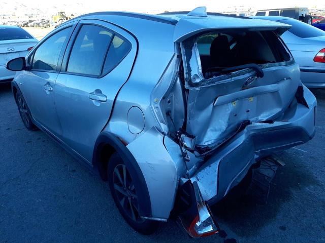 JTDKDTB31J1600785 - 2018 TOYOTA PRIUS C SILVER photo 2