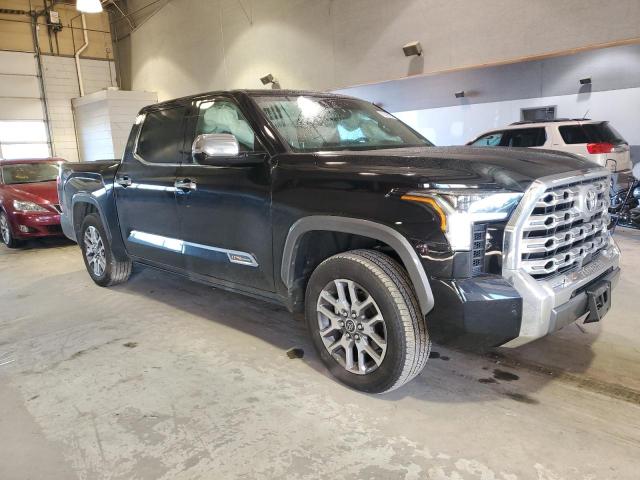 5TFMA5DB6NX004432 - 2022 TOYOTA TUNDRA CREWMAX PLATINUM Schwarz Foto 4