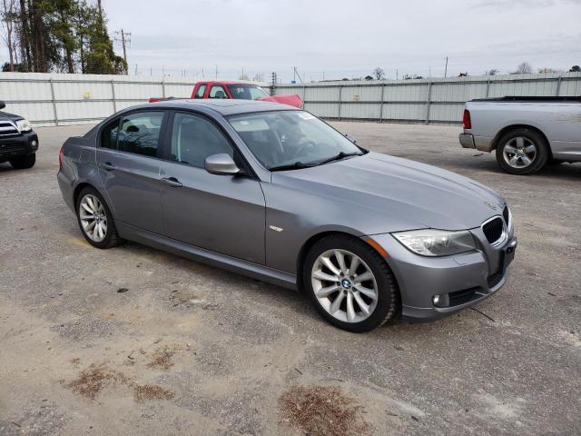 WBAPH77599NM31113 - 2009 BMW 328 I BLUE photo 4