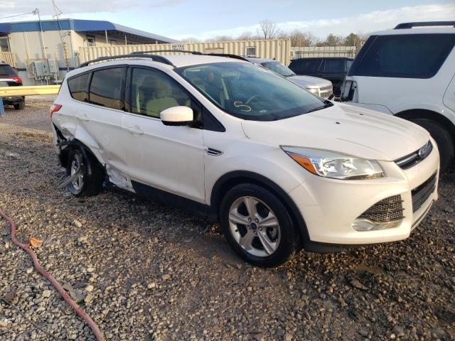 1FMCU0GX7EUD00845 - 2014 FORD ESCAPE SE WHITE photo 4