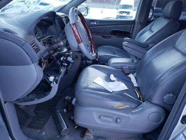 5TDBA22C04S024567 - 2004 TOYOTA SIENNA XLE TAN photo 7