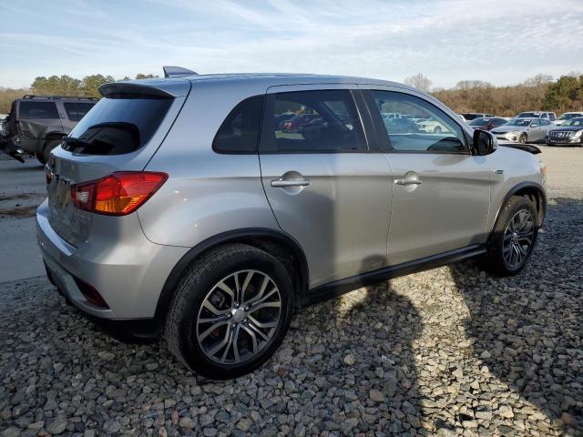 JA4AP3AU8KU034793 - 2019 MITSUBISHI OUTLANDER ES SILVER photo 3