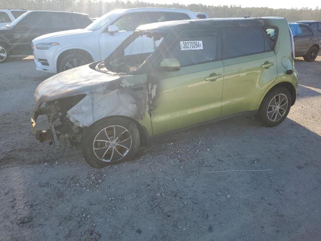 KNDJN2A23G7868819 - 2016 KIA SOUL GREEN photo 1