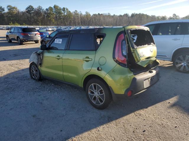 KNDJN2A23G7868819 - 2016 KIA SOUL GREEN photo 2