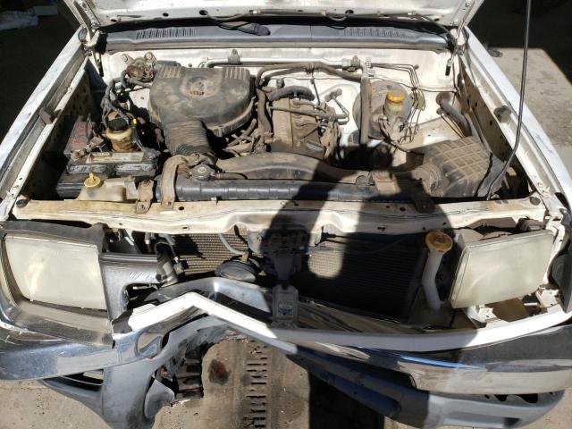 1N6DD21S6YC323929 - 2000 NISSAN FRONTIER XE WHITE photo 11