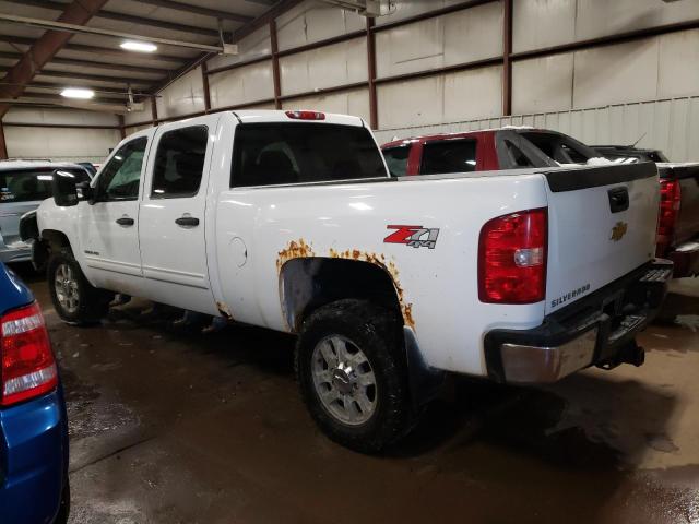 1GC1KXC87BF163298 - 2011 CHEVROLET SILVERADO K2500 HEAVY DUTY LT WHITE photo 2