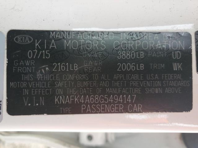 KNAFK4A68G5494147 - 2016 KIA FORTE LX WHITE photo 12