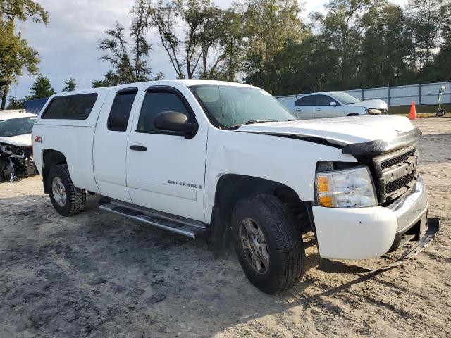 1GCEK19J88Z256136 - 2008 CHEVROLET SILVERADO K1500 WHITE photo 4