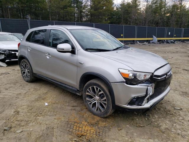 JA4AP3AUXJZ007743 - 2018 MITSUBISHI OUTLANDER ES SILVER photo 4