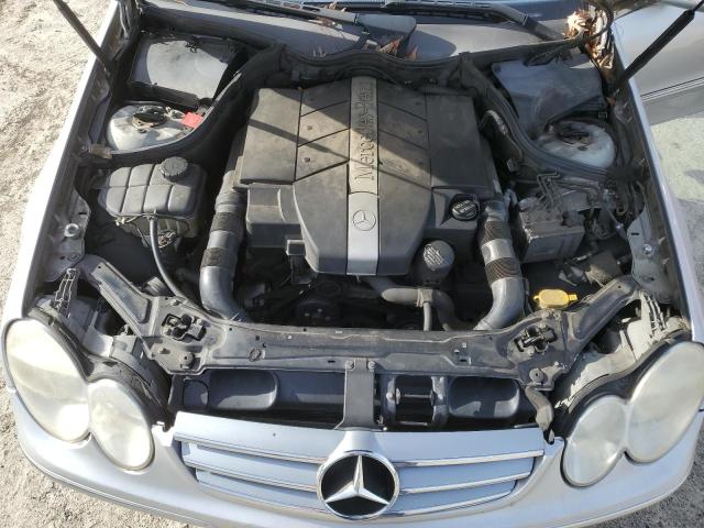 WDBTK65J05F125580 - 2005 MERCEDES-BENZ CLK 320 SILVER photo 11