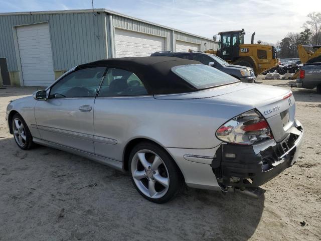 WDBTK65J05F125580 - 2005 MERCEDES-BENZ CLK 320 SILVER photo 2