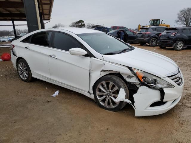 5NPEC4AC9BH042587 - 2011 HYUNDAI SONATA SE WHITE photo 4