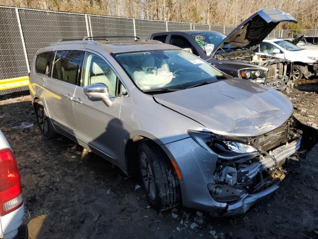 2C4RC1N72JR105186 - 2018 CHRYSLER PACIFICA HYBRID LIMITED SILVER photo 4