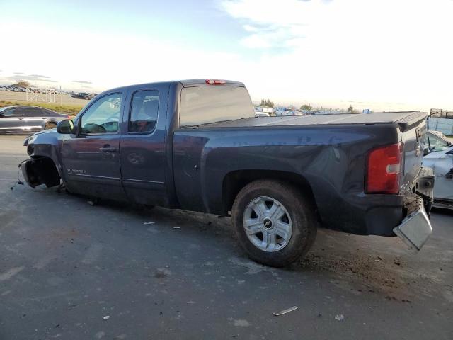 1GCSKTE33AZ114207 - 2010 CHEVROLET SILVERADO2 K1500 LTZ GRAY photo 2