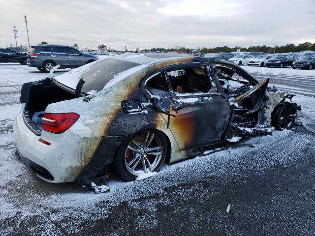 WBA7F2C58GG419552 - 2016 BMW 750 XI WHITE photo 3