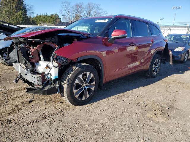 5TDGZRBH9LS012581 - 2020 TOYOTA HIGHLANDER XLE RED photo 1
