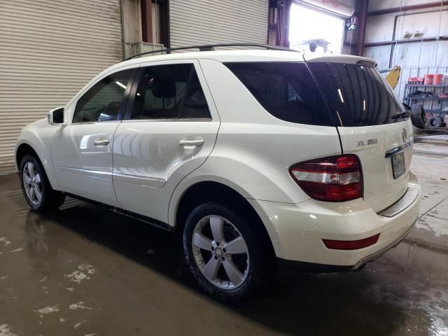 4JGBB8GB3BA722290 - 2011 MERCEDES-BENZ ML 350 4MATIC WHITE photo 2