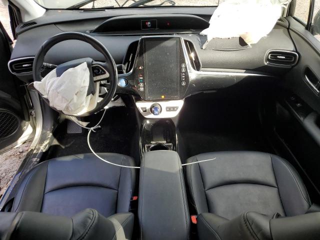 JTDKARFP9H3046385 - 2017 TOYOTA PRIUS PRIM SILVER photo 8