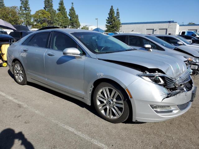 3LN6L2LU2DR804183 - 2013 LINCOLN MKZ HYBRID SILVER photo 4