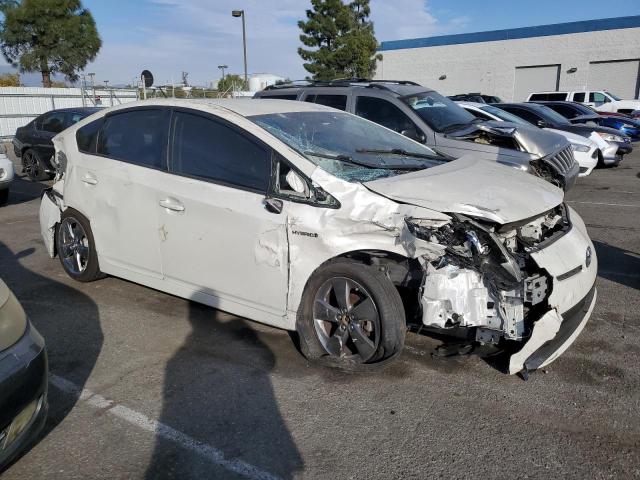 JTDKN3DUXD1635154 - 2013 TOYOTA PRIUS WHITE photo 4