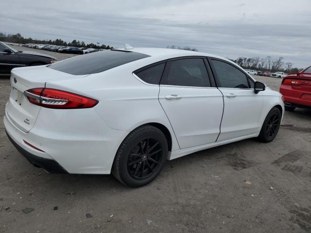 3FA6P0HD5LR261244 - 2020 FORD FUSION SE WHITE photo 3