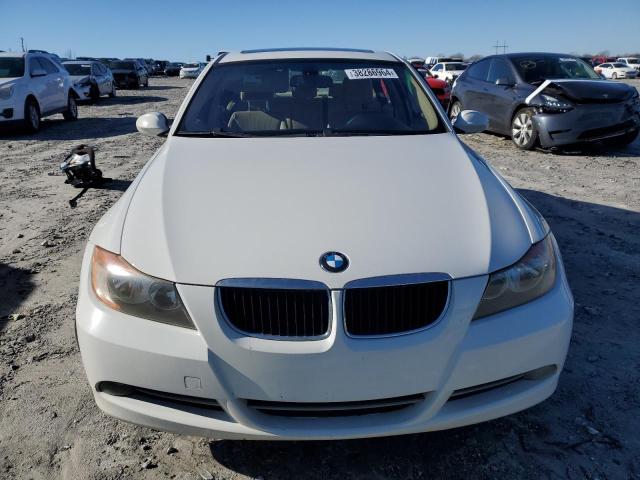 WBAVA33548P141973 - 2008 BMW 328 I WHITE photo 5