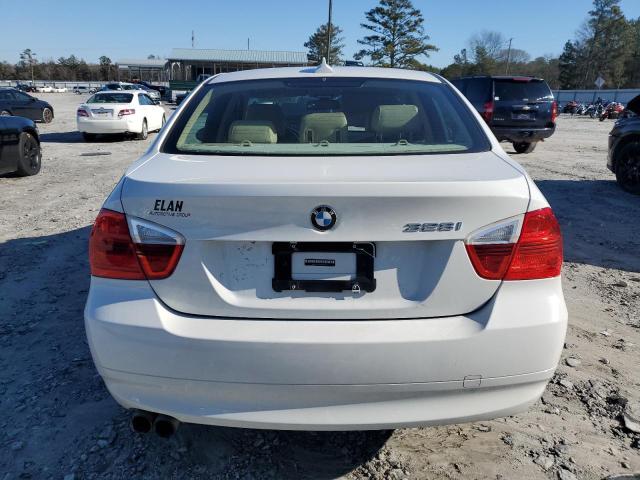 WBAVA33548P141973 - 2008 BMW 328 I WHITE photo 6