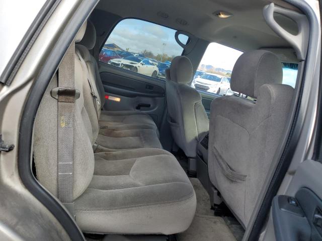 1GKEC13TX3J183368 - 2003 GMC YUKON SILVER photo 11