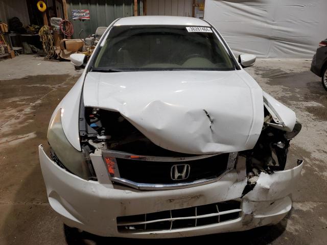 1HGCP263X8A118019 - 2008 HONDA ACCORD LX WHITE photo 5