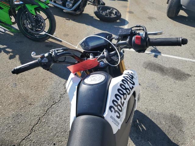 MLHJC6112F5106593 - 2015 HONDA GROM 125 WHITE photo 5