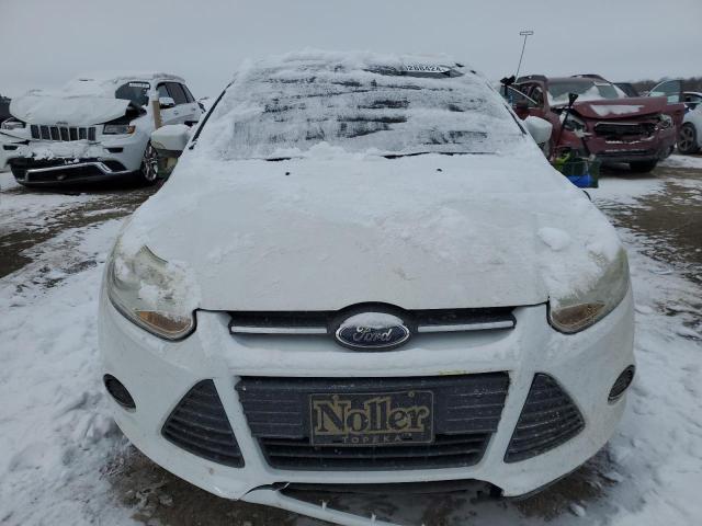 1FADP3F27DL301348 - 2013 FORD FOCUS SE WHITE photo 5