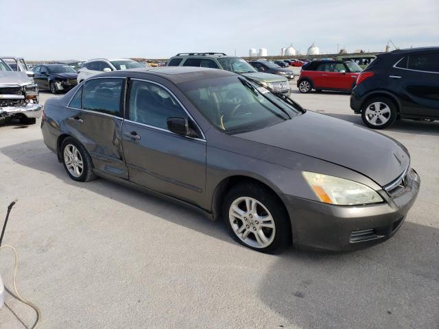 1HGCM56796A049270 - 2006 HONDA ACCORD EX GRAY photo 4