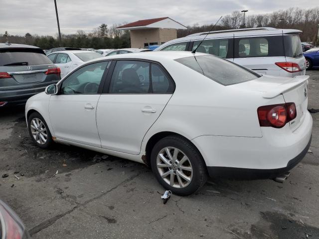 3VWRZ7AJ8AM166162 - 2010 VOLKSWAGEN JETTA SE WHITE photo 2