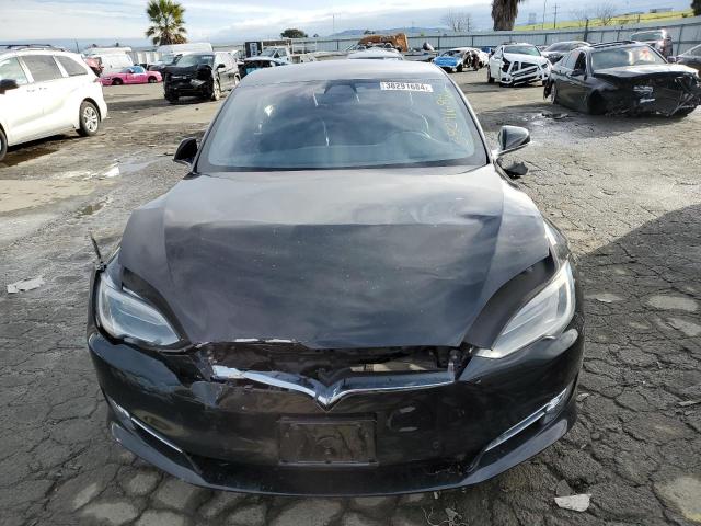 5YJSA1E26HF193998 - 2017 TESLA MODEL S შავი ფოტო 5