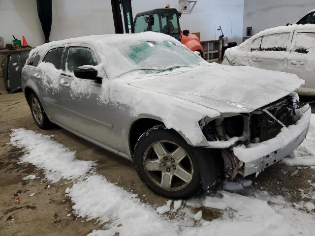 2D4FV47V07H794317 - 2007 DODGE MAGNUM SXT SILVER photo 4