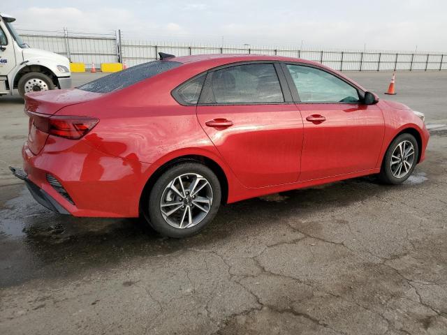 3KPF24AD8PE543823 - 2023 KIA FORTE LX RED photo 3