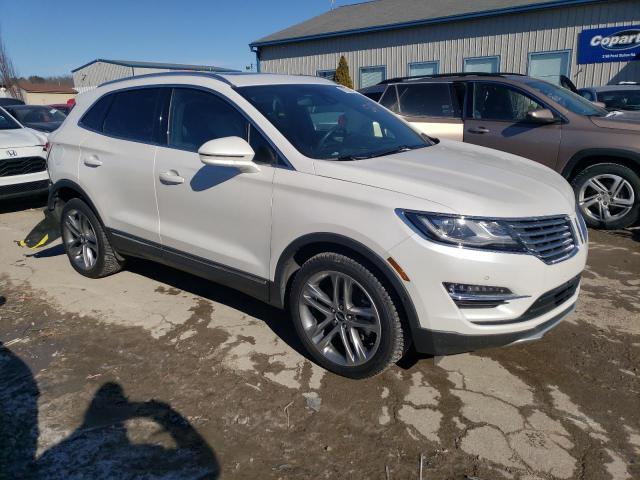 5LMTJ3DH2HUL70469 - 2017 LINCOLN MKC RESERVE WHITE photo 4