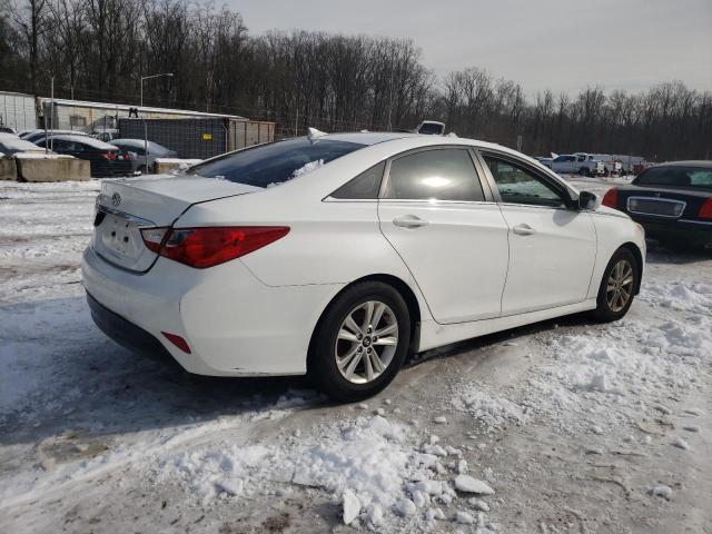 5NPEB4AC4EH885040 - 2014 HYUNDAI SONATA GLS WHITE photo 3