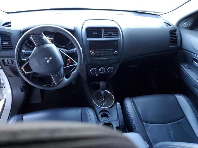 JA4AP3AU7HZ019097 - 2017 MITSUBISHI OUTLANDER ES თეთრი ფოტო 8