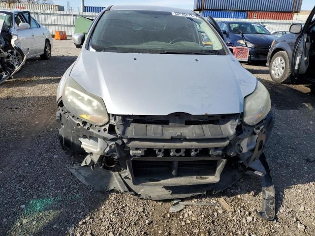 1FADP3N21EL129692 - 2014 FORD FOCUS TITANIUM SILVER photo 5