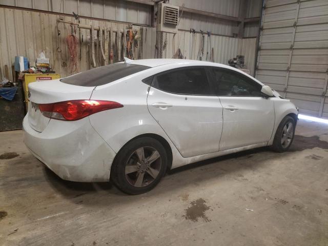 5NPDH4AE4DH374891 - 2013 HYUNDAI ELANTRA GL WHITE photo 3