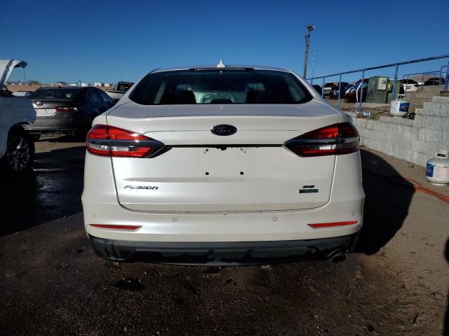 3FA6P0HD3LR112248 - 2020 FORD FUSION SE WHITE photo 6