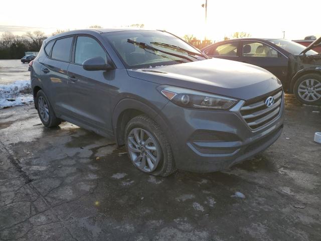 KM8J23A49HU332293 - 2017 HYUNDAI TUCSON SE GRAY photo 4