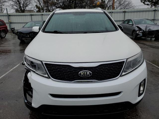 5XYKTCA66EG529765 - 2014 KIA SORENTO LX WHITE photo 5