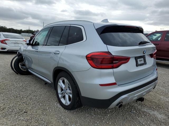 5UXTR9C53JLD61058 - 2018 BMW X3 XDRIVE30I Արծաթագույն լուսանկար 2