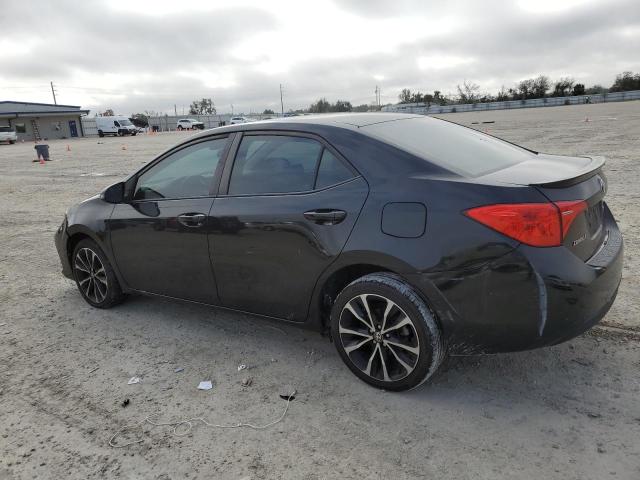 5YFBURHE7JP821055 - 2018 TOYOTA COROLLA L BLACK photo 2